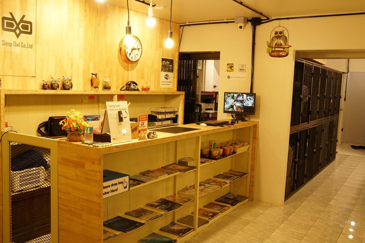 Sleep Owl Hostel Bangkok Exterior foto