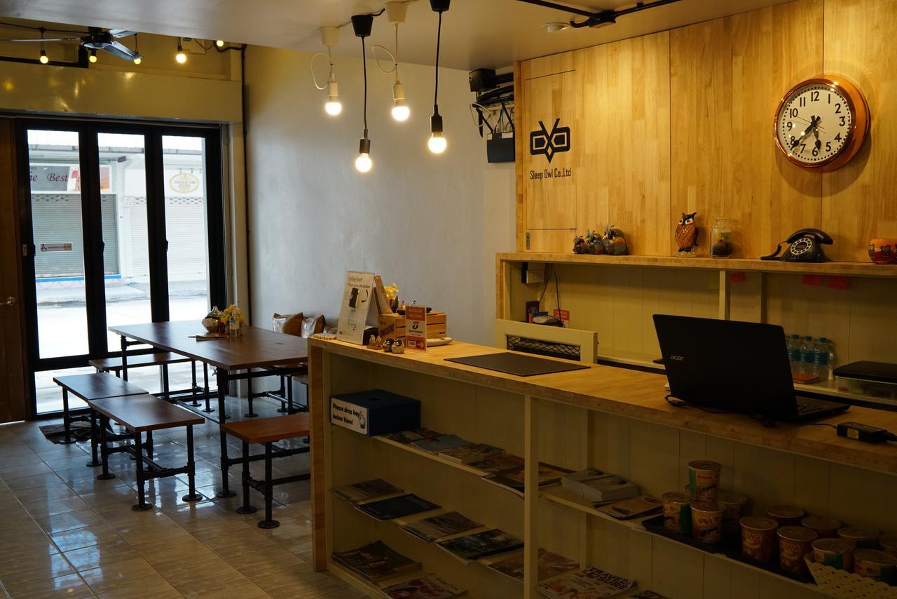 Sleep Owl Hostel Bangkok Exterior foto