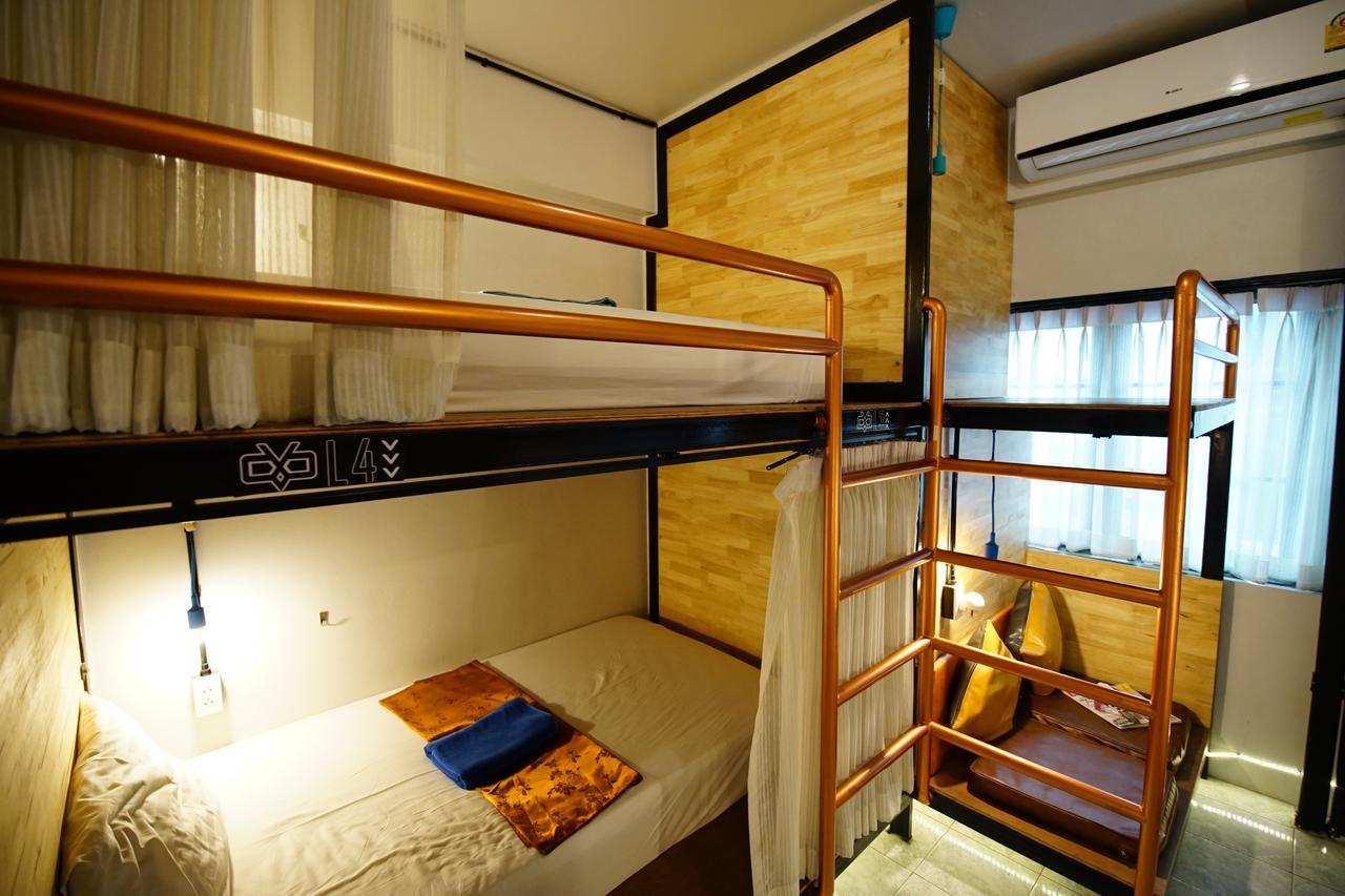 Sleep Owl Hostel Bangkok Exterior foto